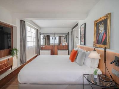 Melia White House Hotel