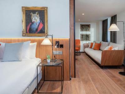 Melia White House Hotel
