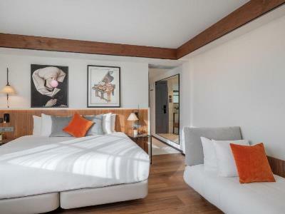 Melia White House Hotel