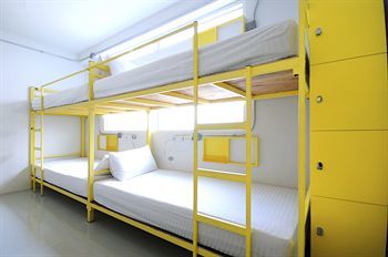 Etzzz Hostel