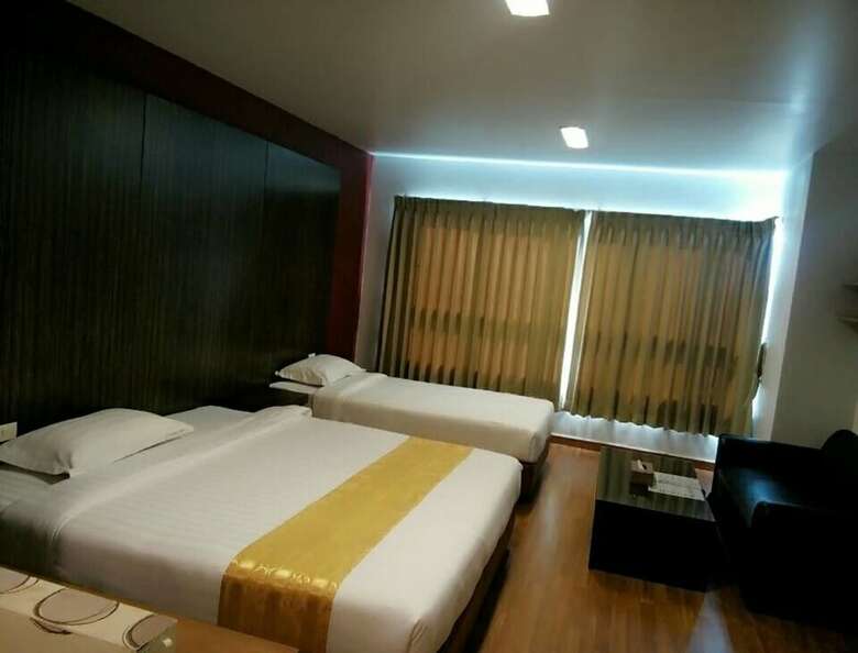 Hotel 101 Holiday Suite
