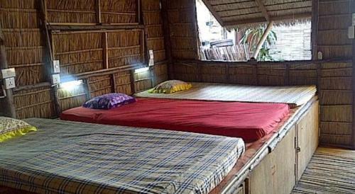 Hostal Phiman Riverview Guesthouse
