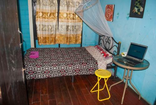 Hostal Phiman Riverview Guesthouse