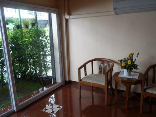 Hostal Apartment Khun Noy