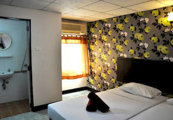 Hotel Four Sons Place