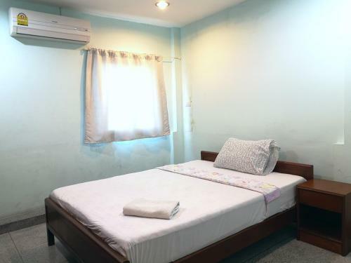 Sri Krungthep Hotel