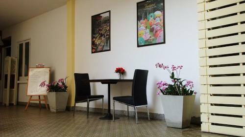 Sri Krungthep Hotel