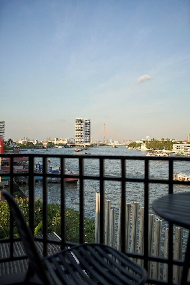 Hotel Baan Wanglang Riverside, Bangkok