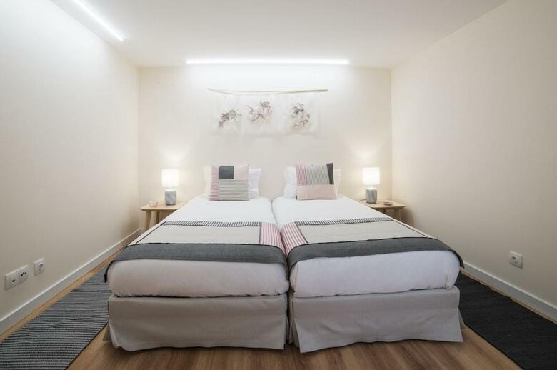 Lis Apartments