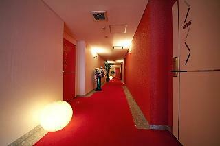 V Hotel Adults Only