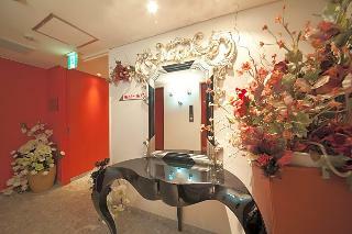 V Hotel Adults Only