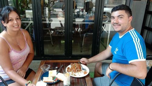 Glur Bangkok Hostel & Coffee Bar