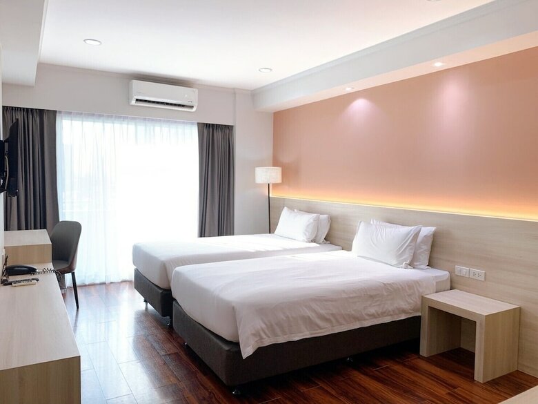 Hotel Cnr House