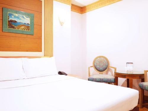 Bavana Hotel