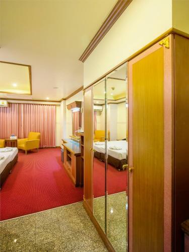 Bavana Hotel