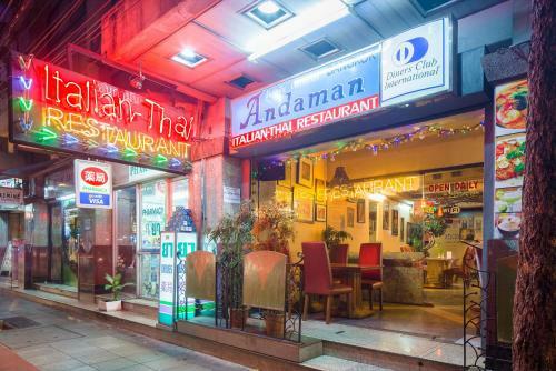 Bavana Hotel