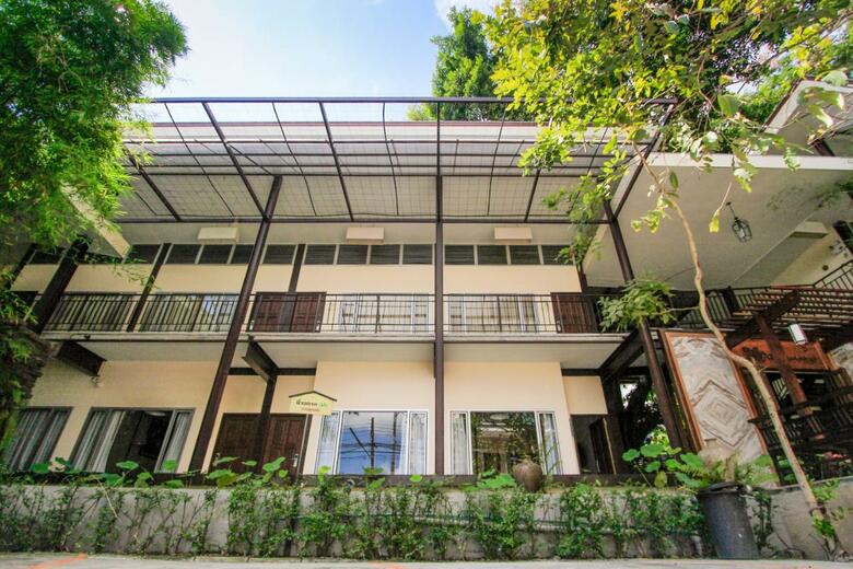 Hostal 3b Boutique Bed & Breakfast