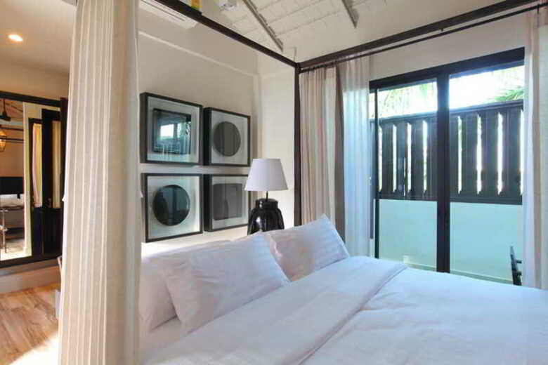 99 The Gallery Hotel
