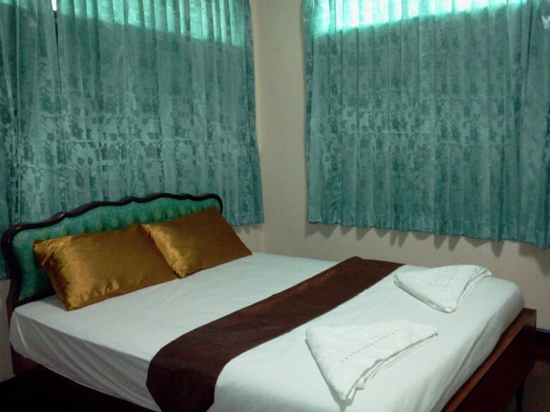 Hostal Naruncha Green House
