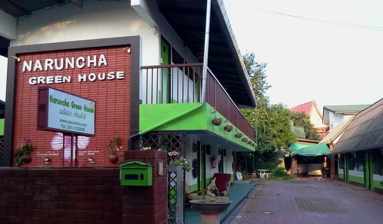 Hostal Naruncha Green House