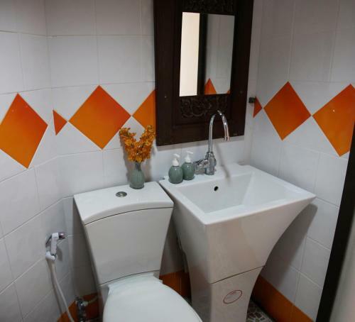 Hostal S.k. House 1