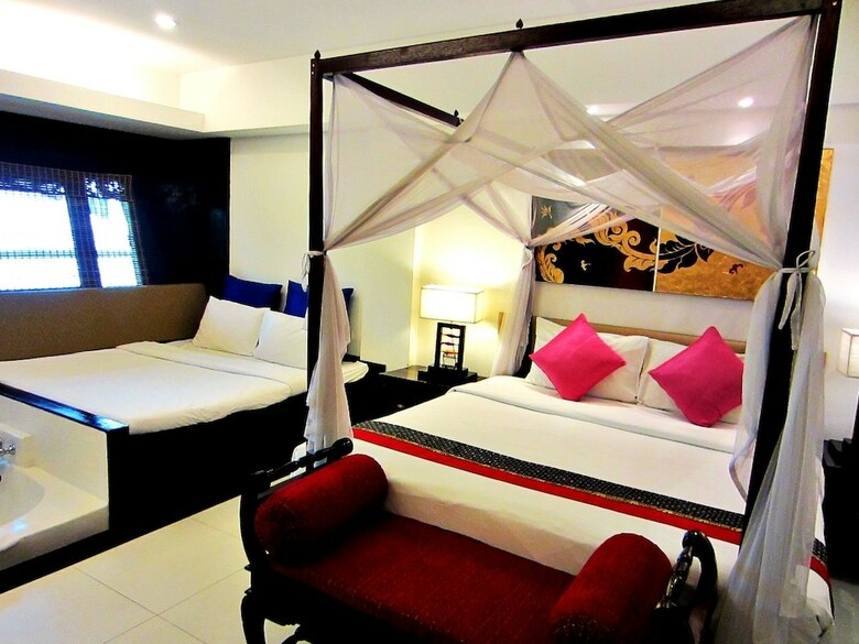 Hotel Yantarasri Resort