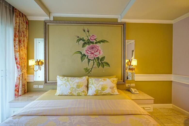 Hotel At Pingnakorn