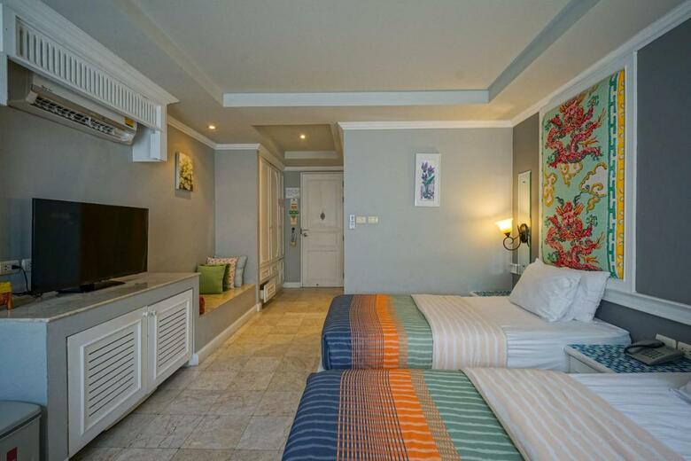 Hotel At Pingnakorn