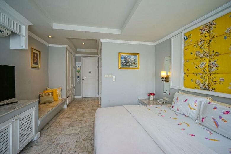 Hotel At Pingnakorn