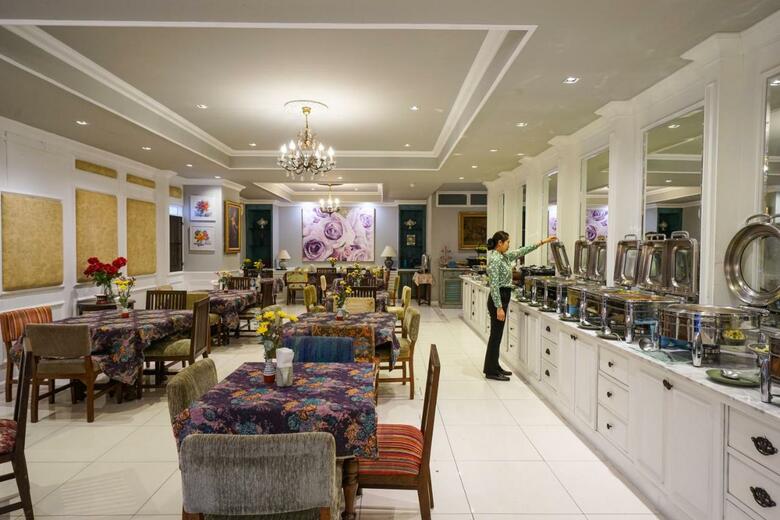 Hotel At Pingnakorn