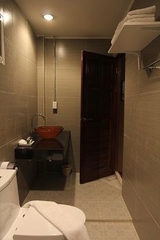 Hostal Thongran's House