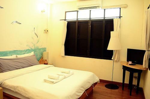 Early Bird Bed & Breakfast