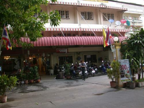 Inthanin Hotel