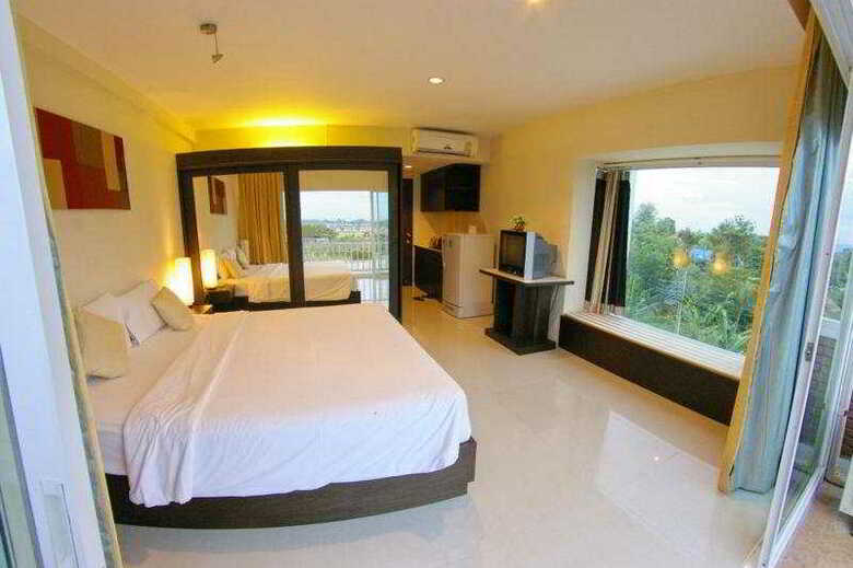 Hotel B2 Resort