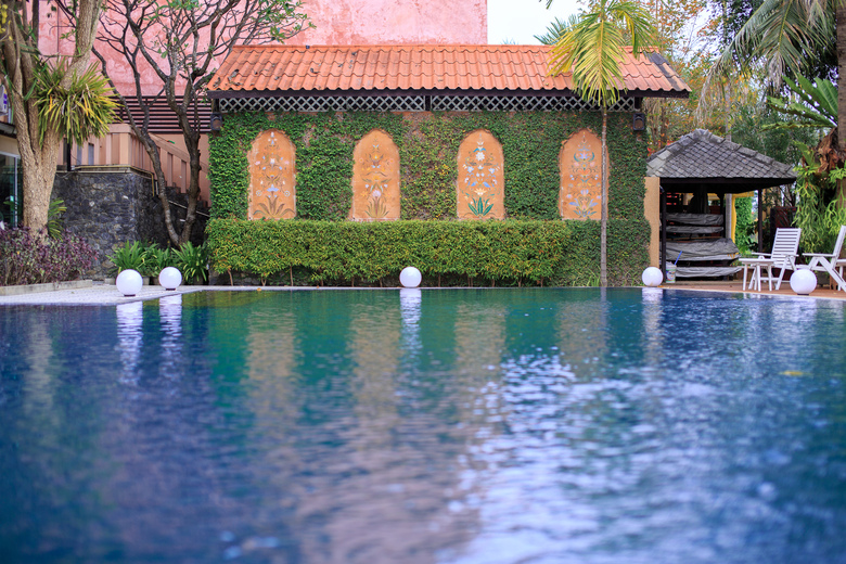 Sheik Istana Hotel