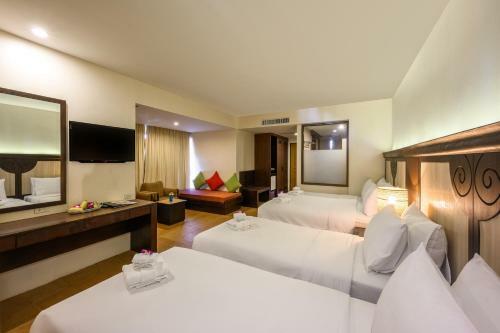 Patong Lodge Hotel
