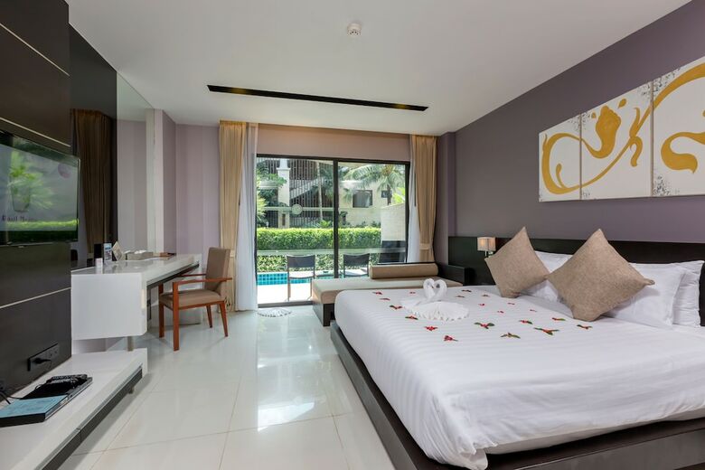 Hotel The Charm Resort Phuket