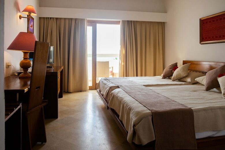 Hotel The Orangers Beach Resort And Bungalows
