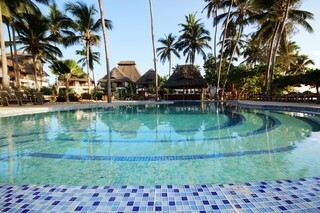 Hotel Paradise Beach Resort