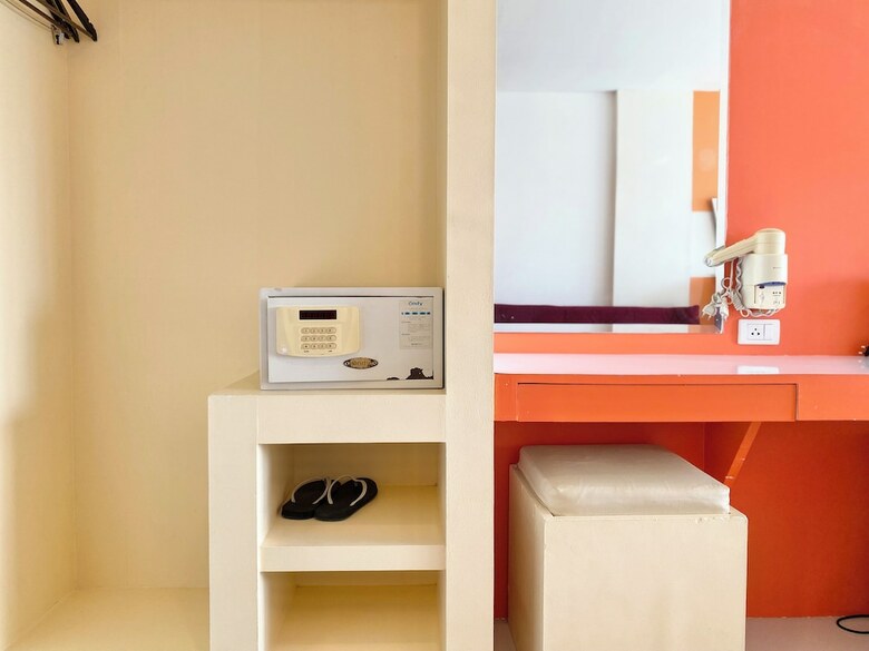 Hotel Patong Holiday