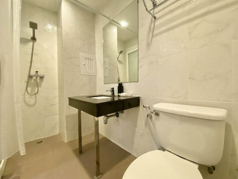 Hotel Patong Holiday