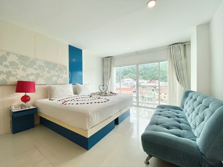 Hotel Patong Holiday