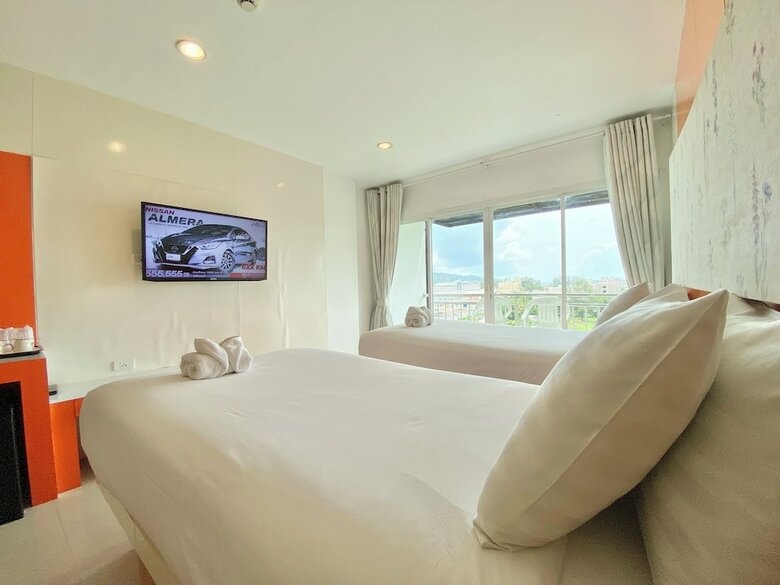 Hotel Patong Holiday