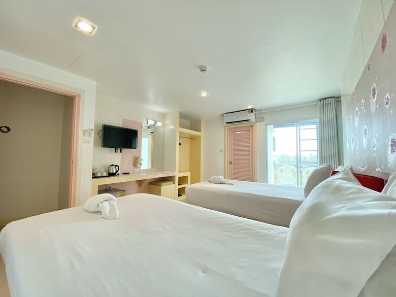 Hotel Patong Holiday