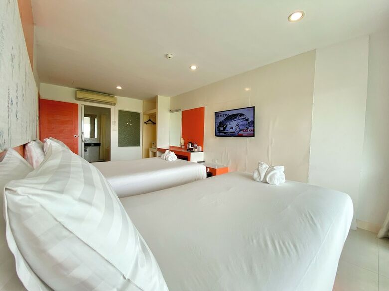 Hotel Patong Holiday