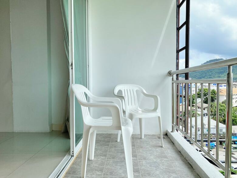Hotel Patong Holiday