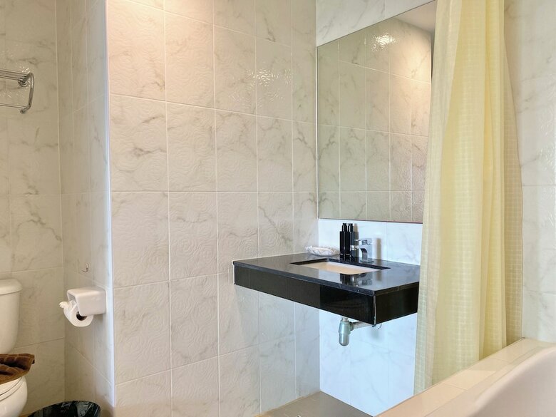 Hotel Patong Holiday
