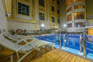 Hotel Crown Town
