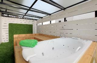 Villa Patong Beach House