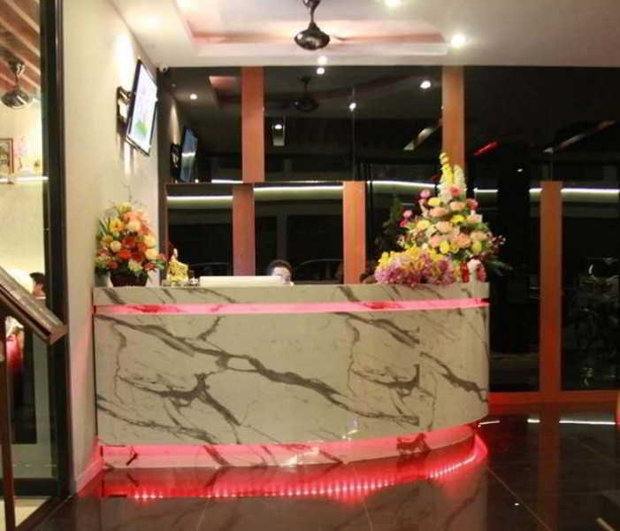 Hemingways Silk Hotel